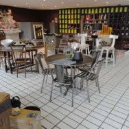 Fontainebleau-les-cancans-tienda-interior